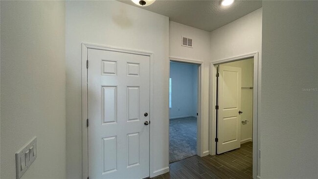 Building Photo - 2367 White Cedar Wy