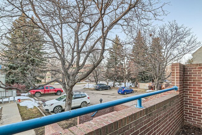 Building Photo - Urban Oasis: Cozy Furnished 1 BDR in Boulder