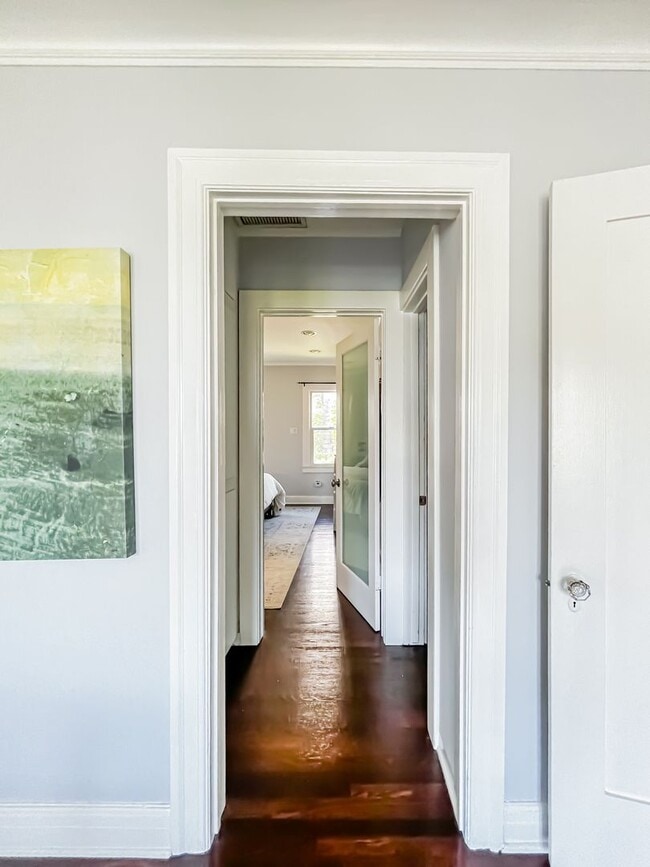 Building Photo - Unfurnished Light Filled Modern Spanish Home in Hollywood Hills