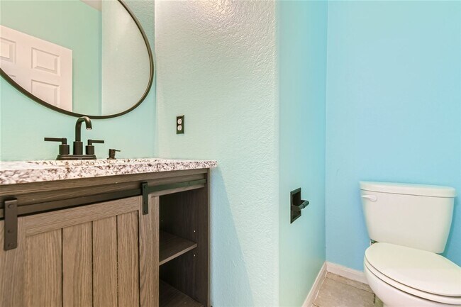 Building Photo - HUGE 5 BEDROOM HOME FOR RENT IN LUCKEY RANCH! WITHIN 10 MILES FROM LACKLAND AFB.