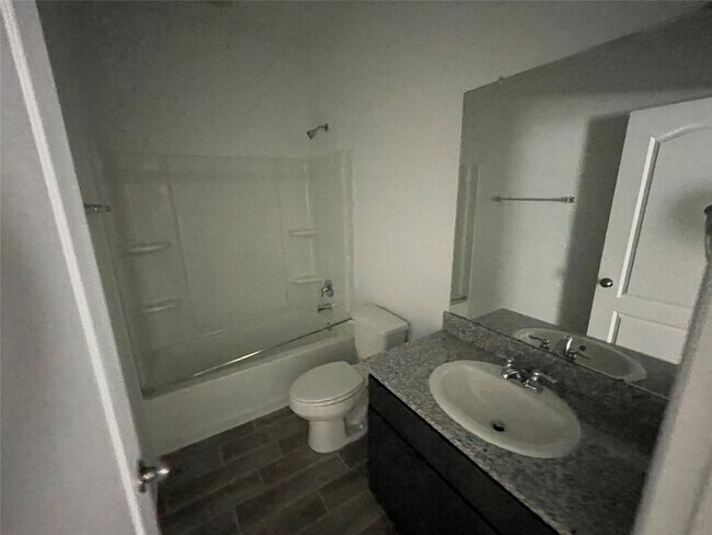 Building Photo - 25564 Northpark Palm Dr