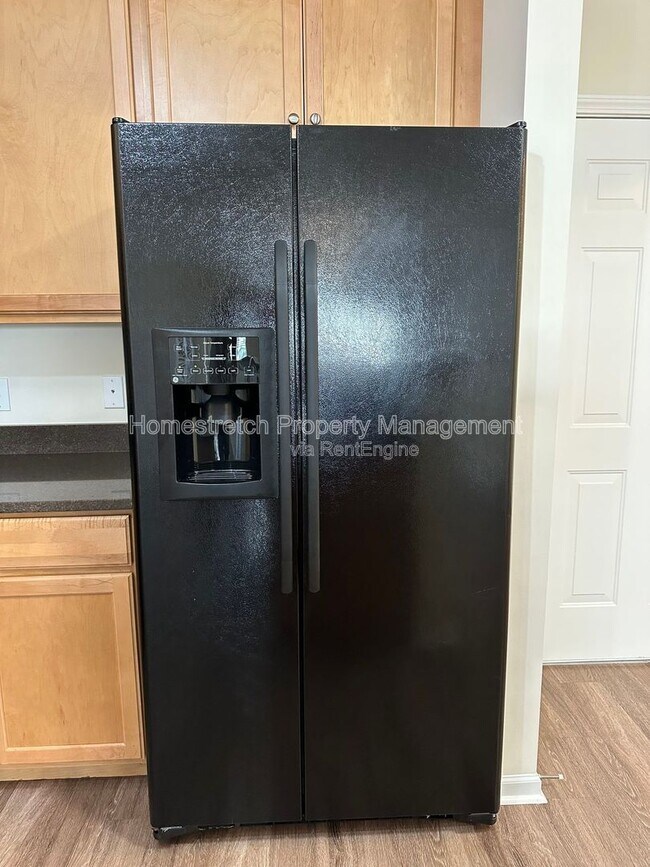 Building Photo - 1241 Strassner Dr