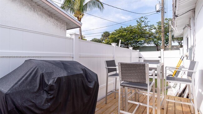 Building Photo - 1461 NW 10th St