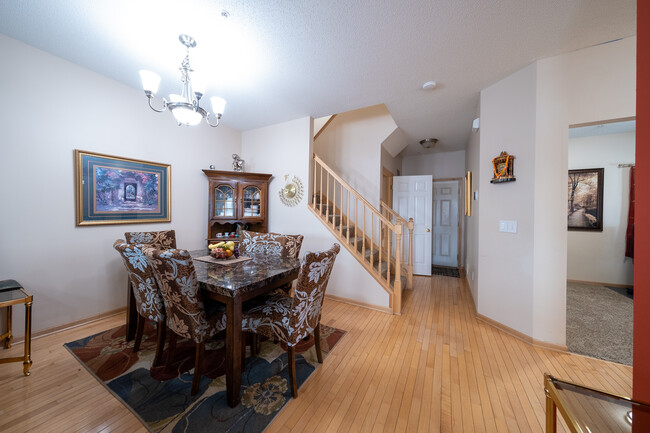 Building Photo - 5157 Yuma Ln N