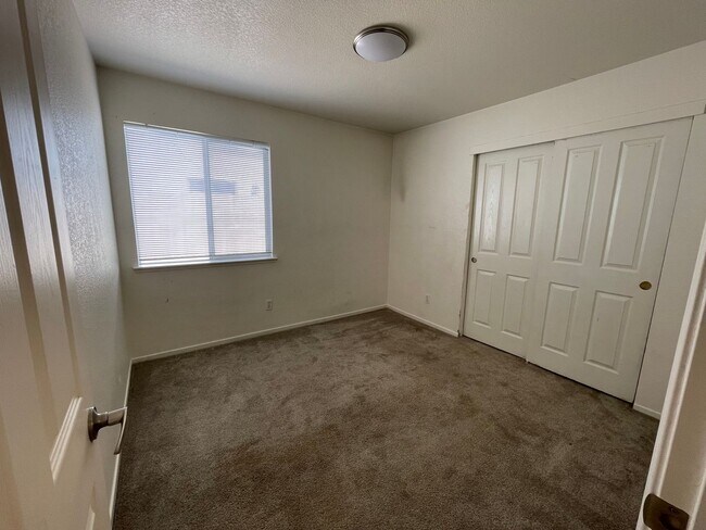 Building Photo - 7915 Jacinto Rd