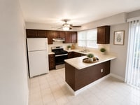 Building Photo - 164 Woodlake Manor Dr