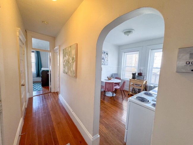 Building Photo - 1 bedroom in Brookline MA 02445