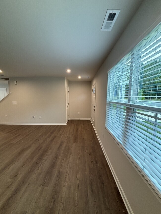 Building Photo - 282 N Coral Bells Wy