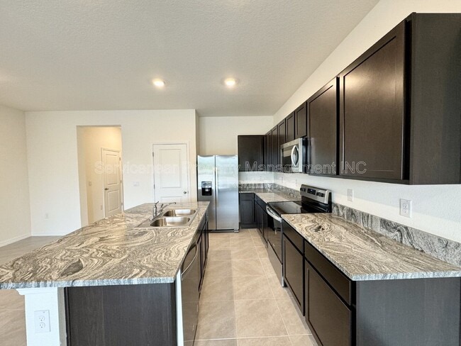 Building Photo - 33031 Tulip Petal Ln