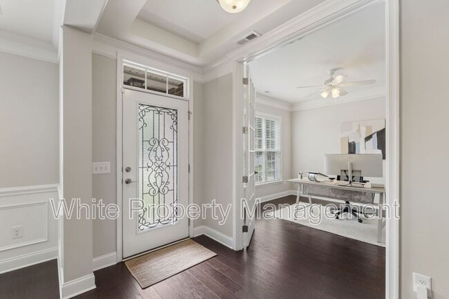 Building Photo - 1830 Alden Oaks Dr