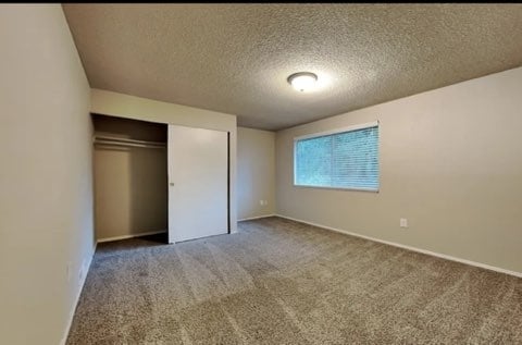 Building Photo - 34803 27th Ave SW