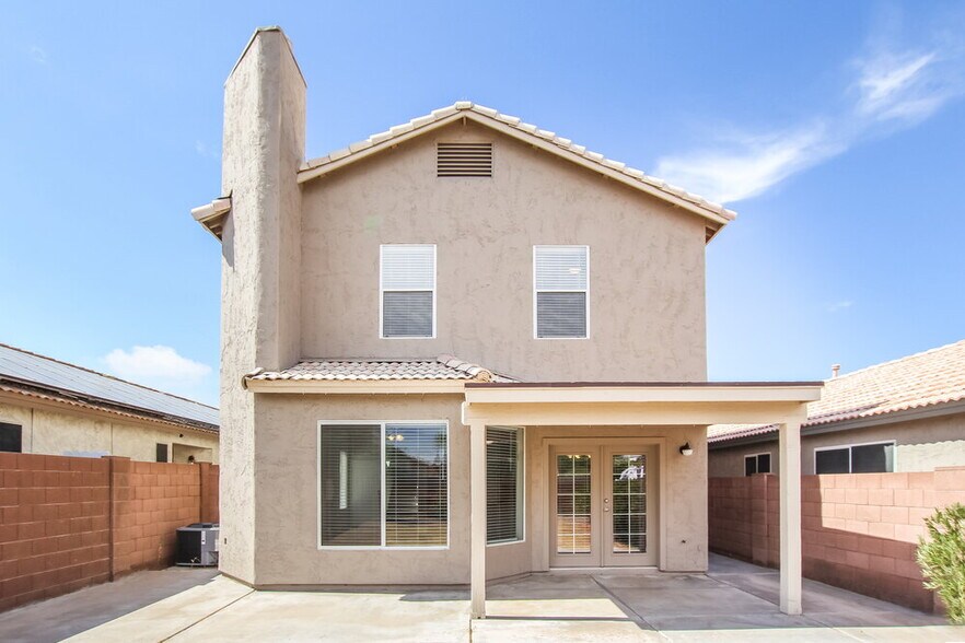 Building Photo - 3142 E Kristal Way