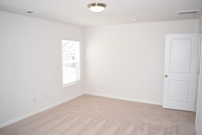 Building Photo - 3934 Townes Blvd