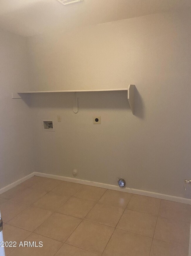 Building Photo - 1515 E Beacon Dr