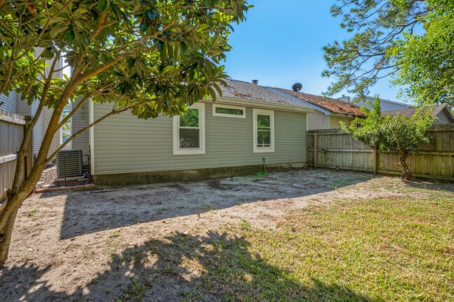 Building Photo - 10 Carie Way