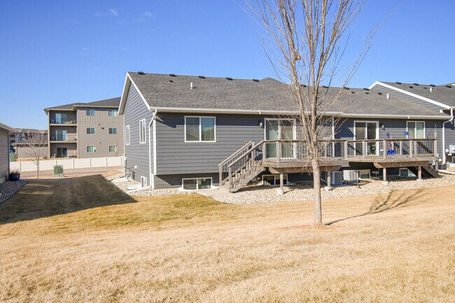 Building Photo - 3616 S Outfield Cir