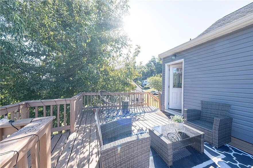 Building Photo - 721 Linwood Dr
