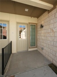 Building Photo - 2400 Louis Henna Blvd