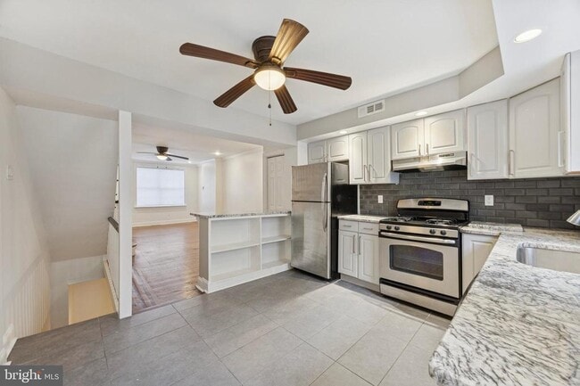 Building Photo - 1814 S Juniper St