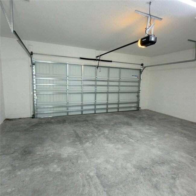 Building Photo - 438 Lady Palm St