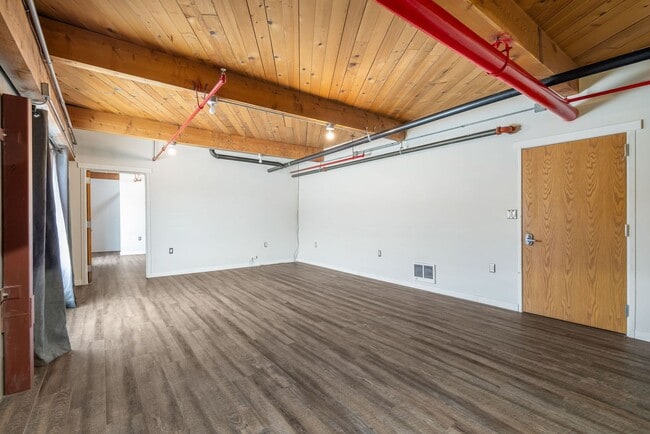 Building Photo - 1Bd/1Ba Seattle Unit