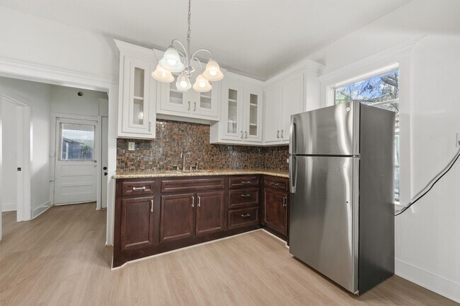 Building Photo - 4029 Lucille St