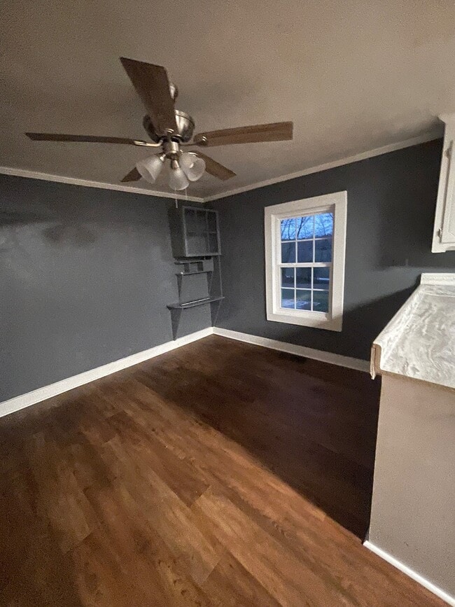 Building Photo - 13958 Bainbridge Rd