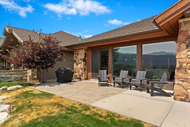 Building Photo - 4378 Sunrise Dr