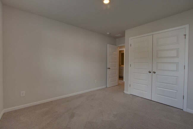 Building Photo - 4105 Quincy Adams Ln