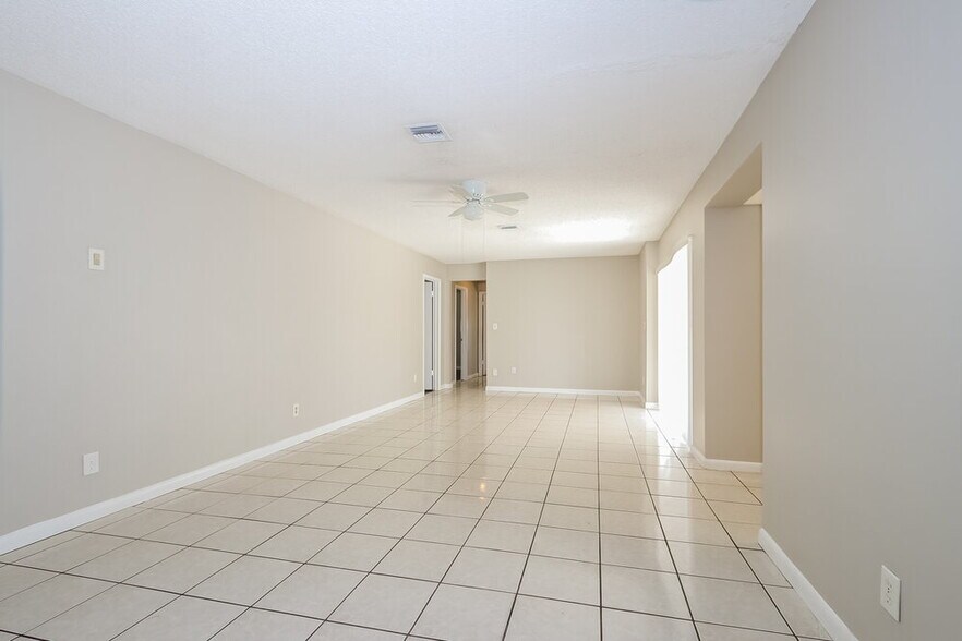 Building Photo - 141 Ponce De Leon St