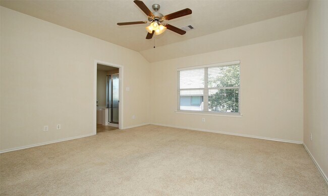 Building Photo - 14 BowerBank Ct