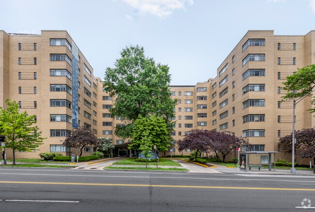 Primary Photo - 3801 Connecticut Avenue