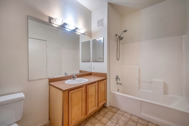 Building Photo - SUMMERLIN 1ST FLOOR - 2 BEDROOM + Den W/ 3...