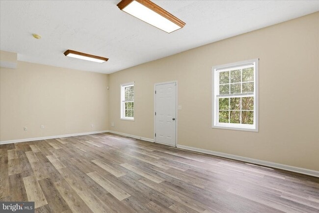 Building Photo - 60 Icelandic Ct