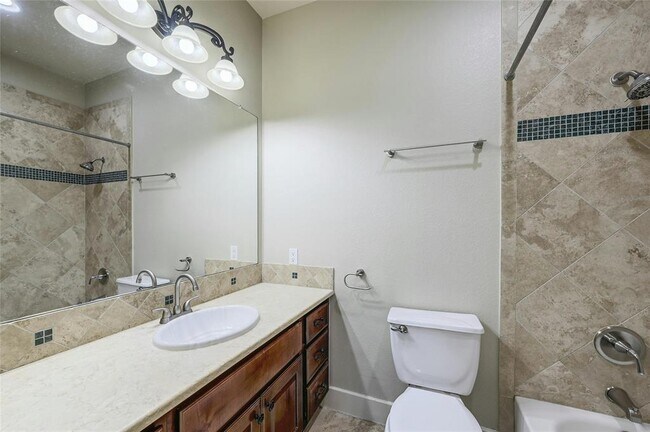 Building Photo - 116 Tallstar Dr