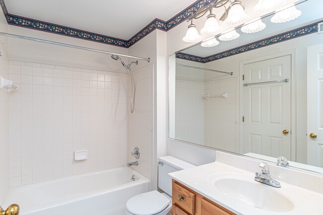 Building Photo - 539 Cloverfield Ln