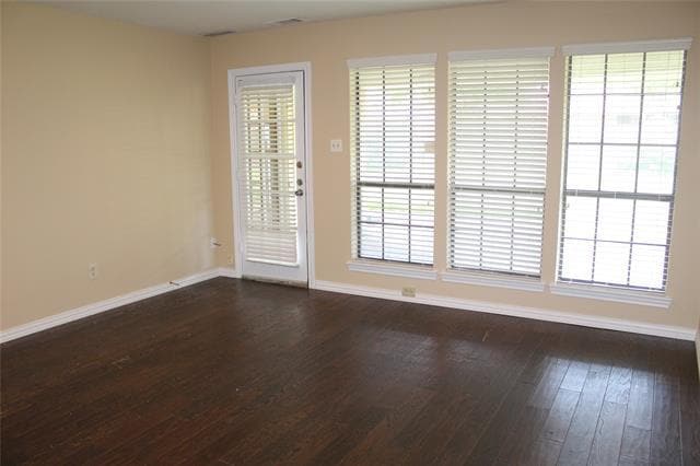 Building Photo - 4037 Leon Dr