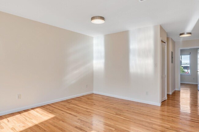 Building Photo - 531b M.L.K. Drive