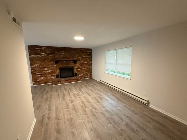 Building Photo - 3306 Belle Meade Dr