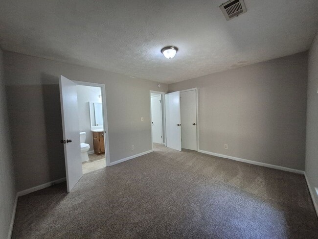 Building Photo - Updated & Move-In Ready 2BR Duplex in the Heart of Lawrenceville!