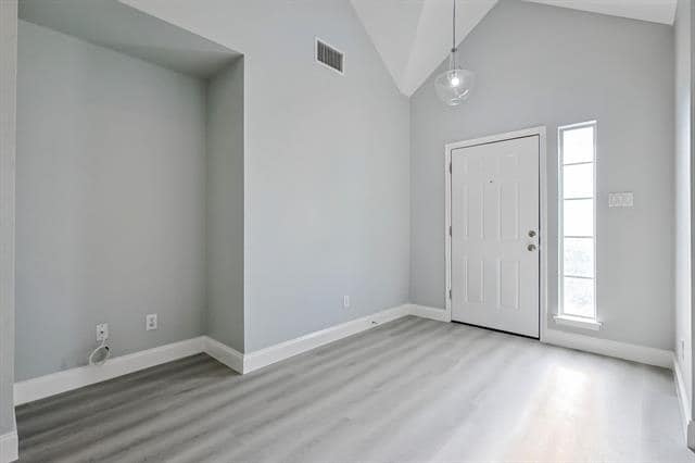 Building Photo - 7612 Sunburst Trail