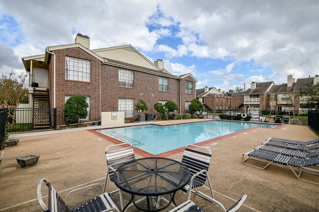 Building Photo - 8055 Cambridge St