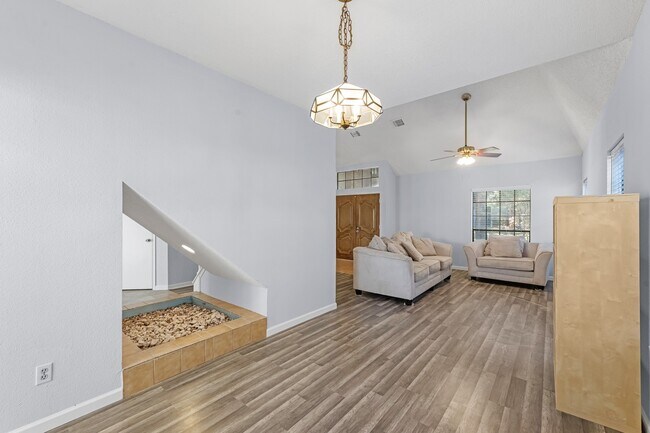 Building Photo - 4322 Palmer Plantation Dr