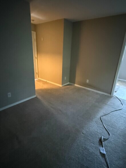 Building Photo - 15150 140th Way SE