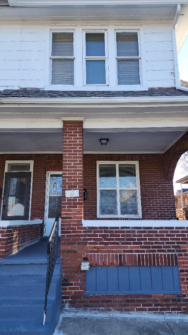 Building Photo - 409 Emerald St