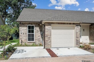 Building Photo - 422 St Thomas Ln
