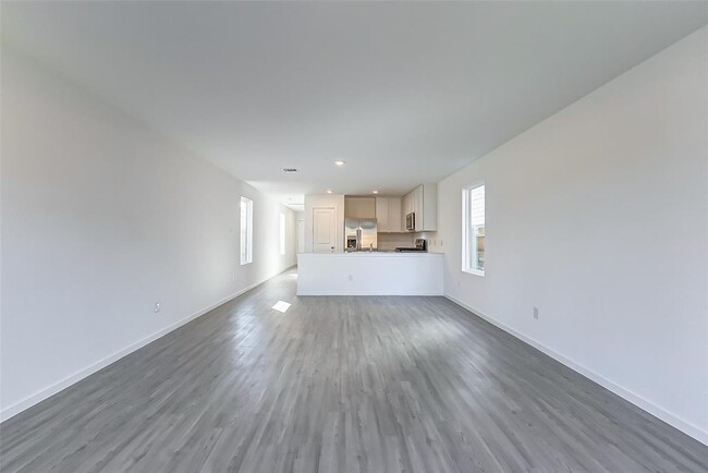 Building Photo - 21555 Carosella Dr