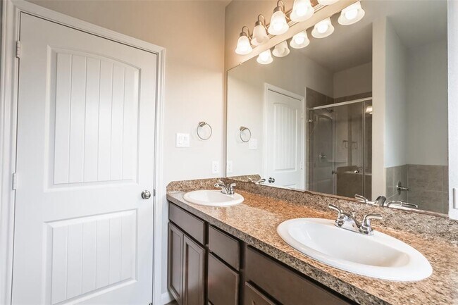 Building Photo - 3727 Bright Moon Ct
