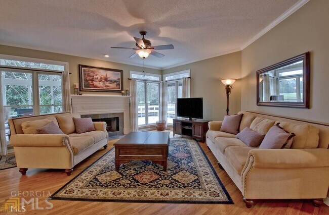 Building Photo - 404 Burgess Point