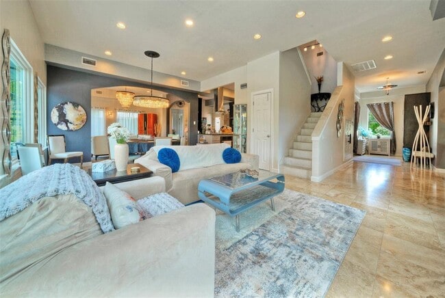 Building Photo - 5513 Great Divide Dr